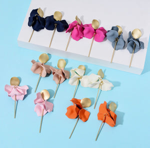 'Jules’ Flower Earrings