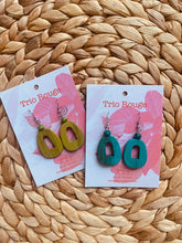 Load image into Gallery viewer, Wooden ‘Ivy’ Earrings